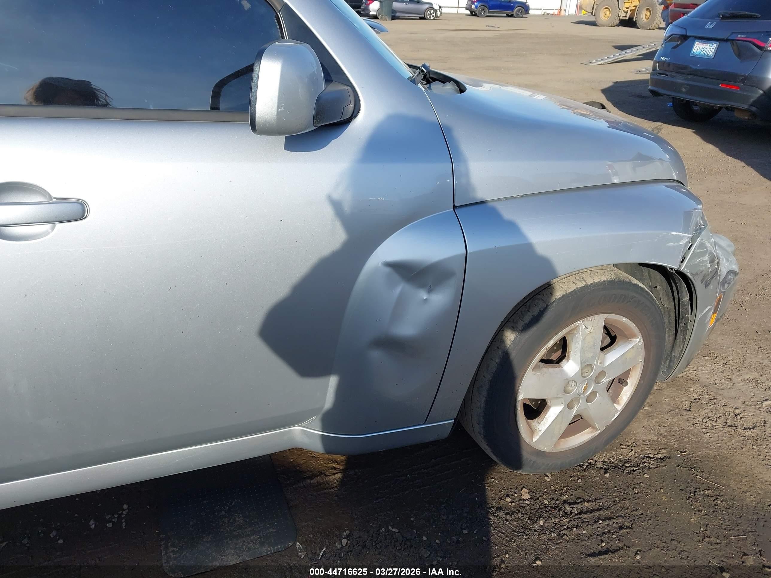 2010 Chevrolet Hhr Lt Silver vin: 3GNBABDB2AS584271