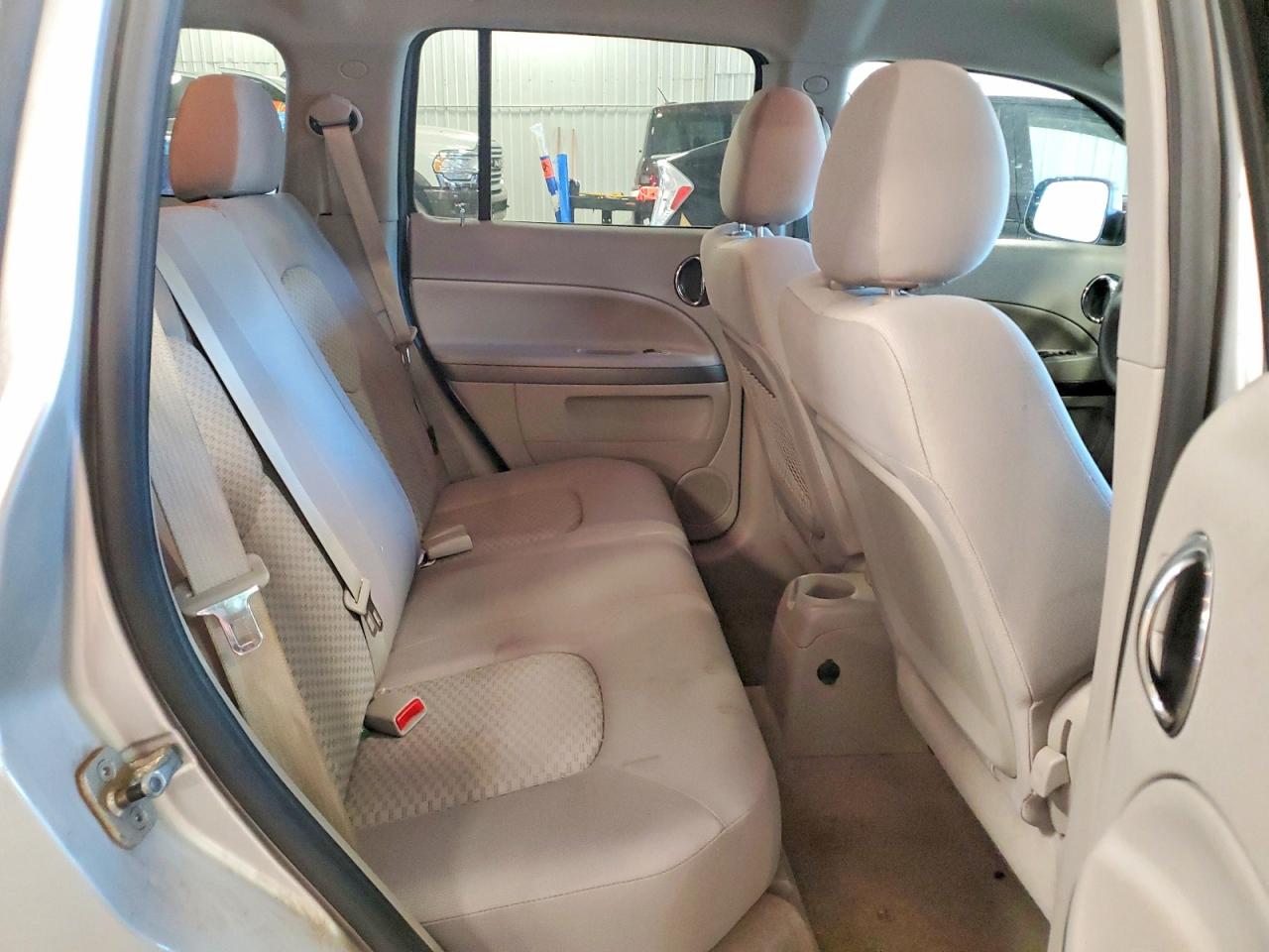 2010 Chevrolet Hhr Lt Silver vin: 3GNBABDB4AS502945