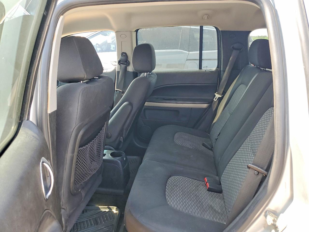 2010 Chevrolet Hhr Lt Silver vin: 3GNBABDB4AS571330