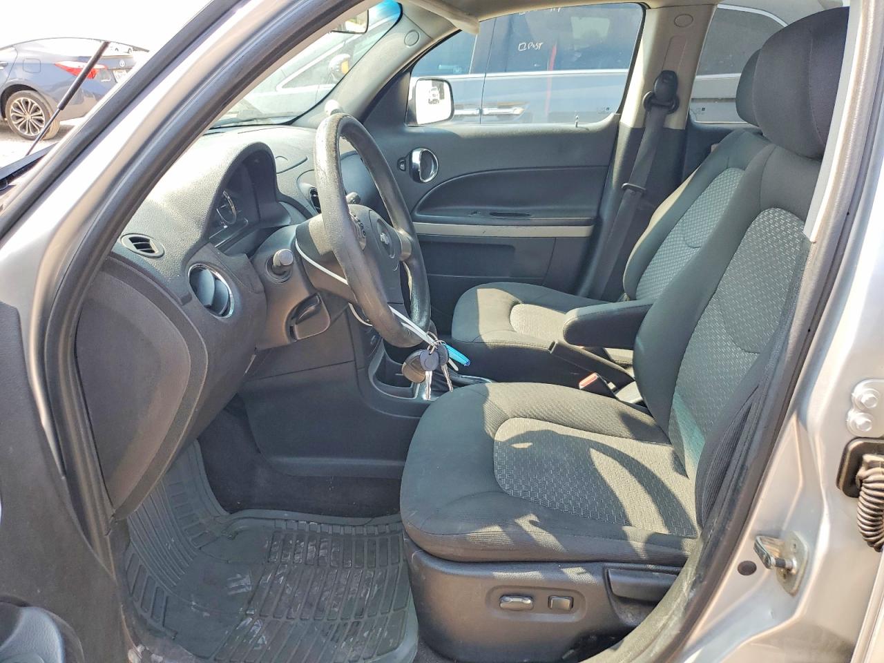 2010 Chevrolet Hhr Lt Silver vin: 3GNBABDB4AS571330
