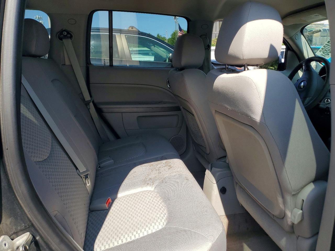 2010 Chevrolet Hhr Lt Gray vin: 3GNBABDB9AS537609