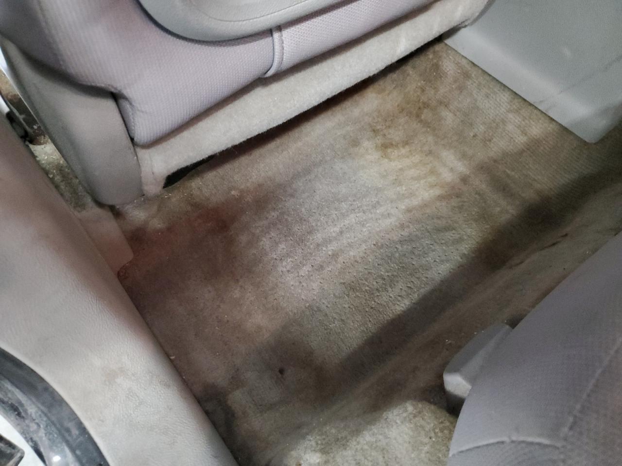 2011 Chevrolet Hhr Lt Черный vin: 3GNBABFU4BS536982 Damage: Left Rear Carpet, Stained, Permanent