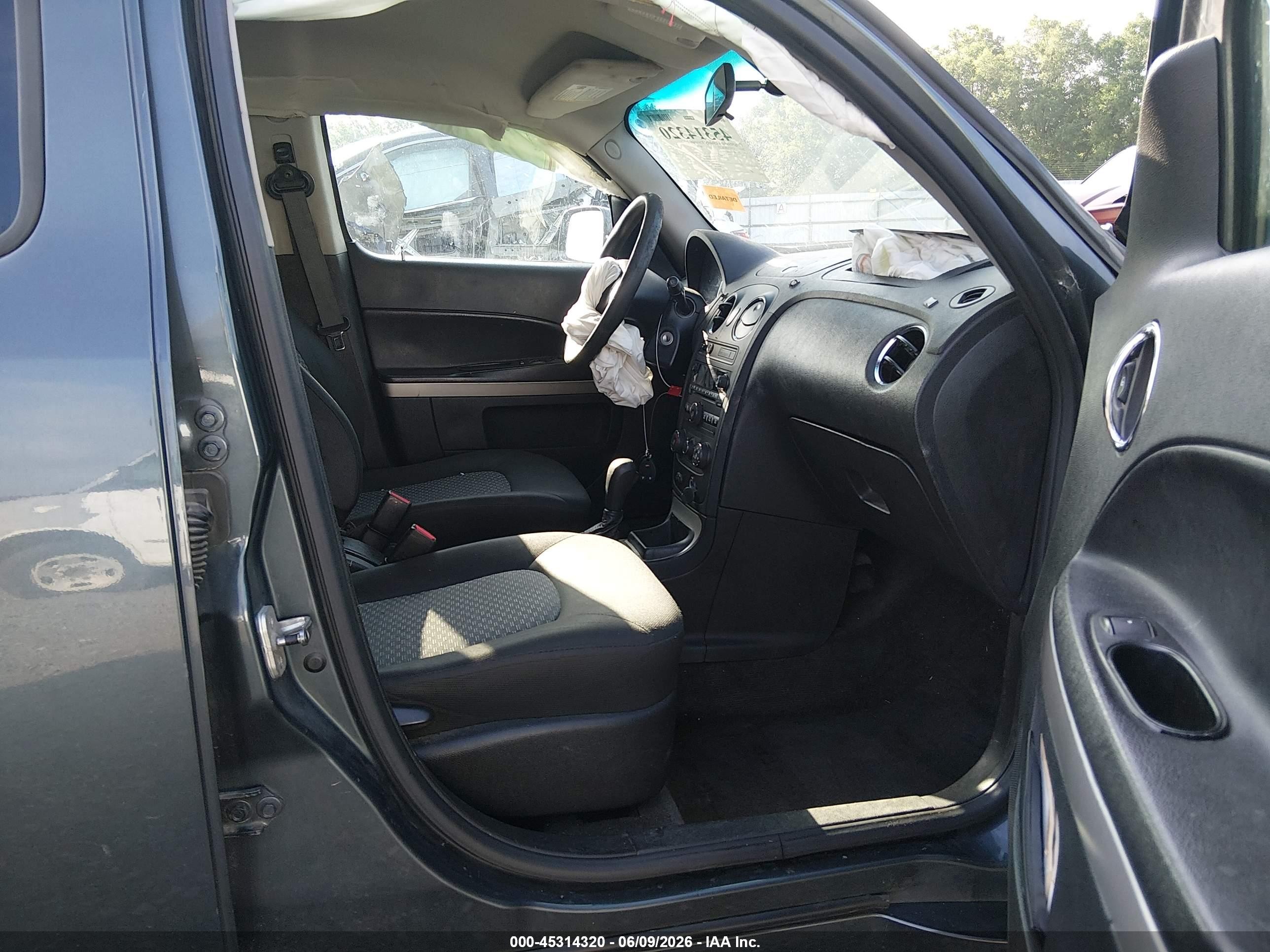 2011 Chevrolet Hhr Lt Gray vin: 3GNBABFW1BS570363