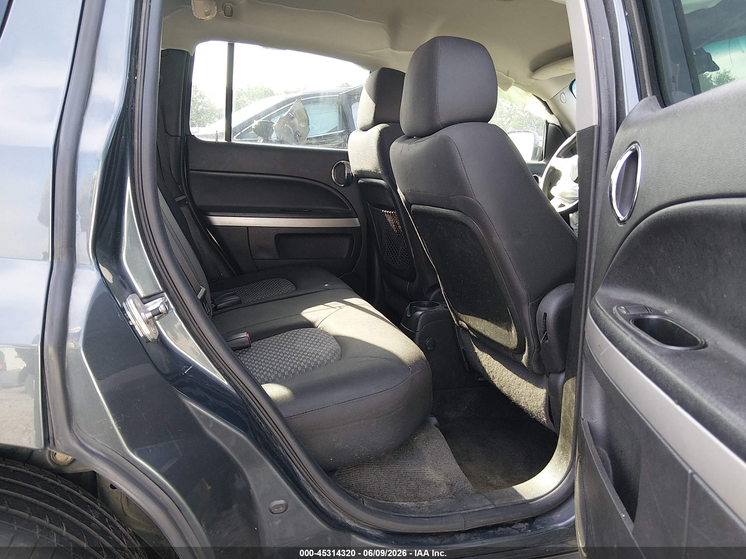 2011 Chevrolet Hhr Lt Gray vin: 3GNBABFW1BS570363