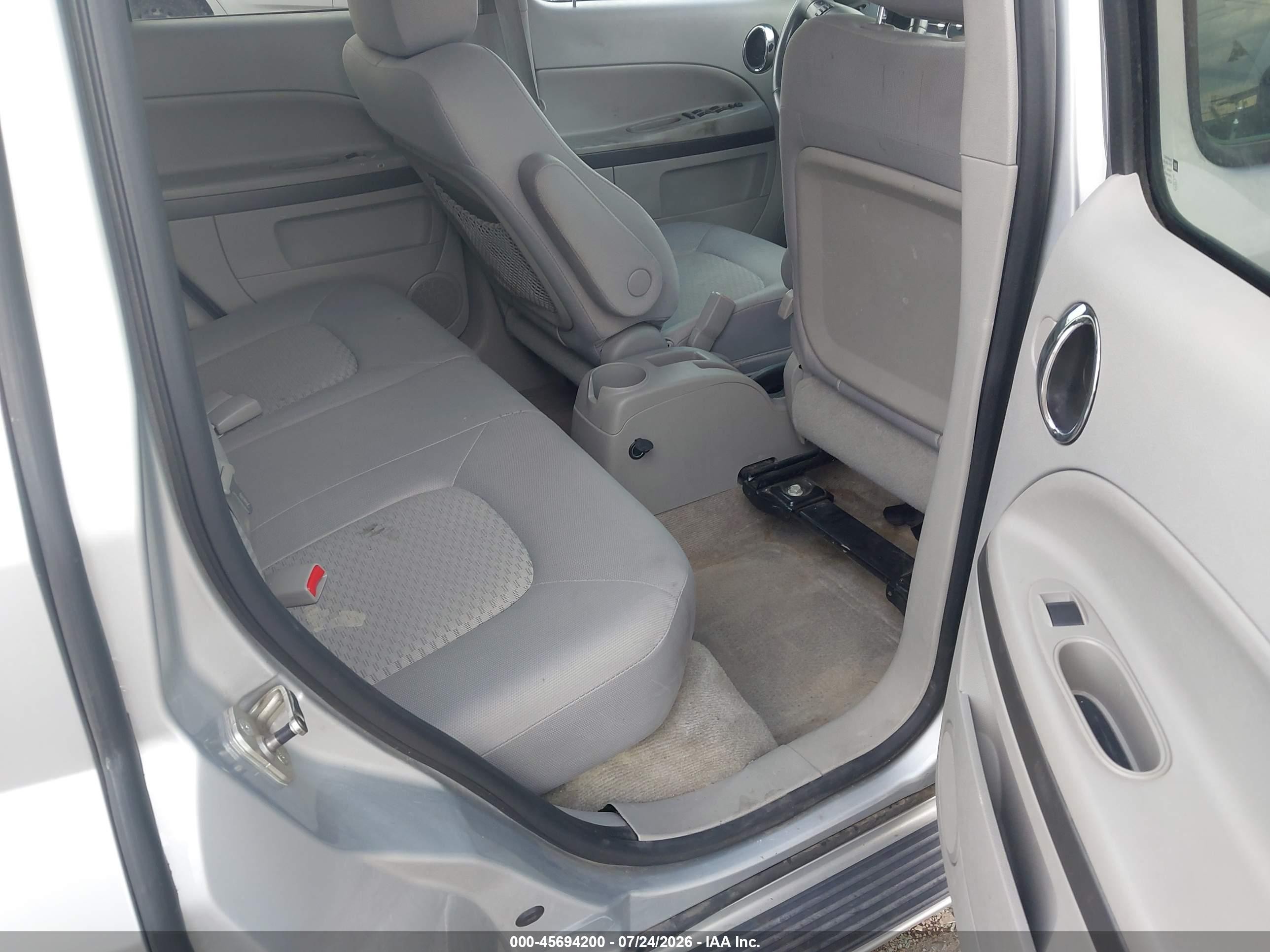 2011 Chevrolet Hhr Lt W/1lt Silver vin: 3GNBABFW1BS581315