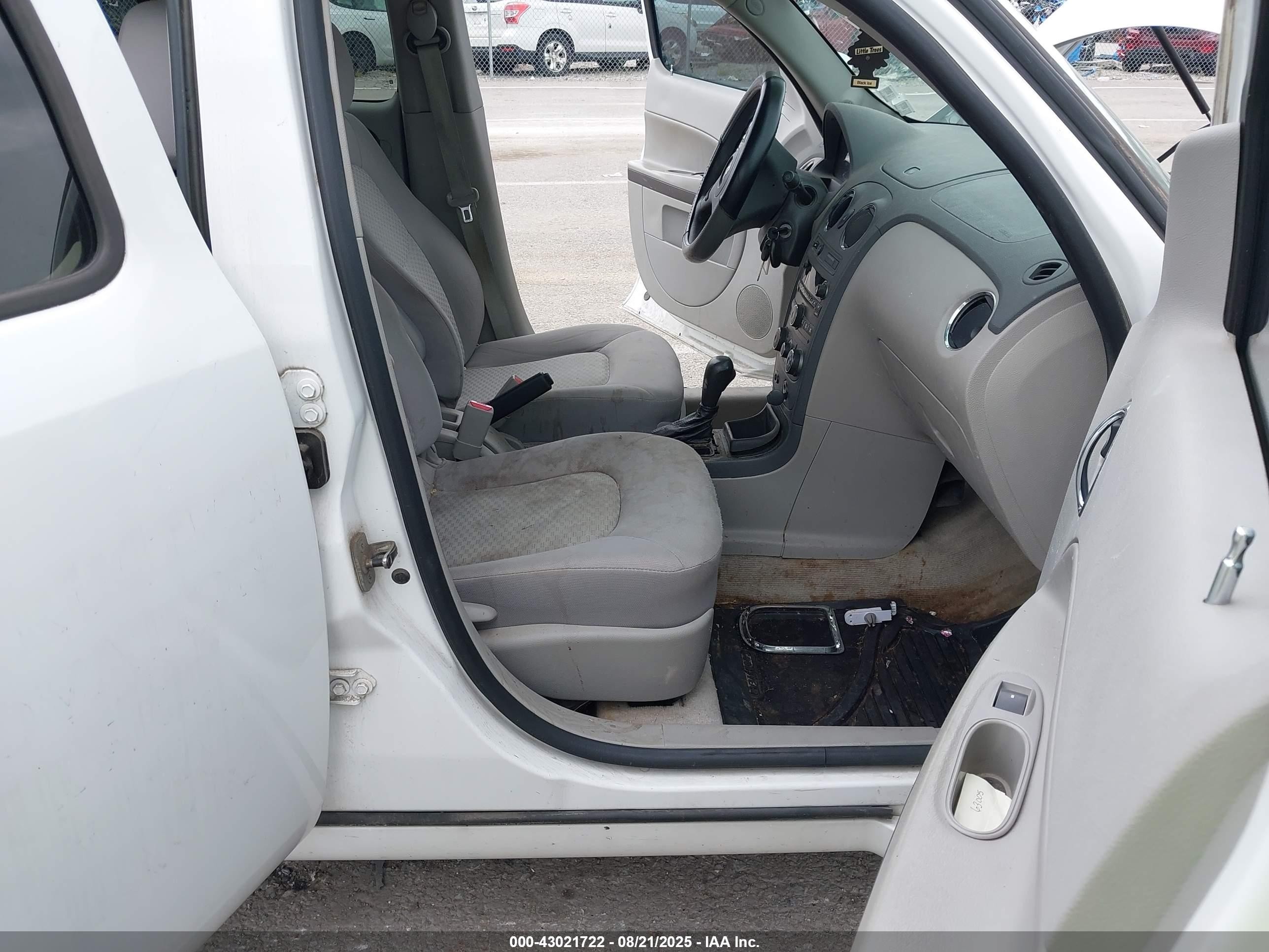 2011 Chevrolet Hhr Lt White vin: 3GNBABFW4BS604599
