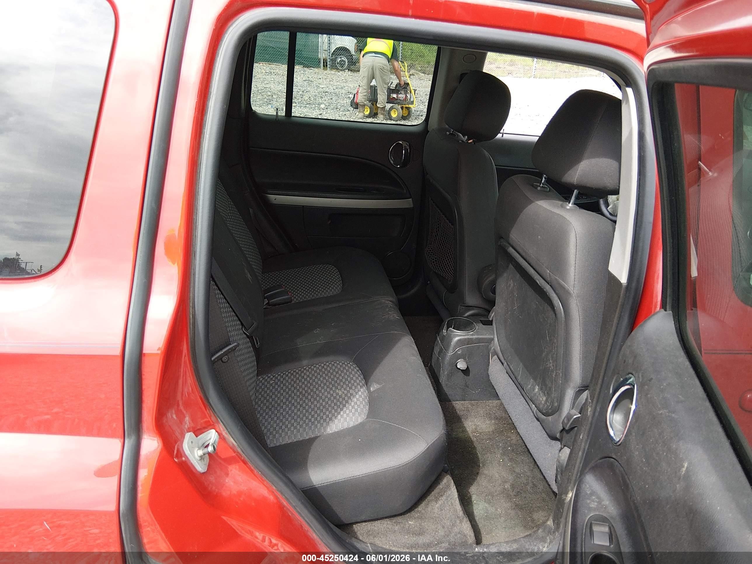 2011 Chevrolet Hhr Lt Red vin: 3GNBABFW7BS572893
