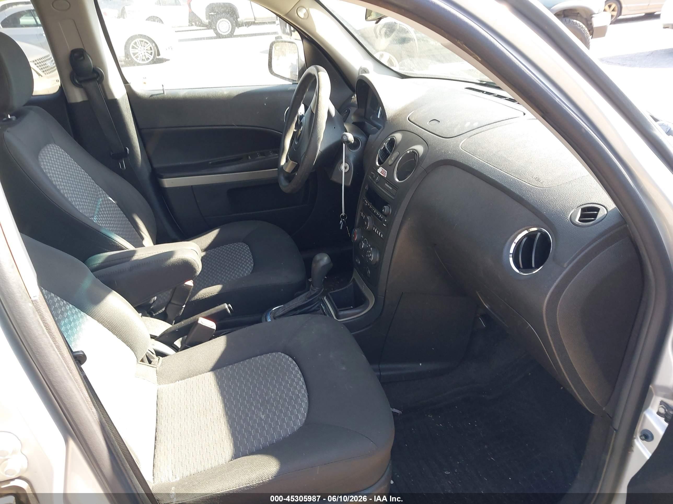 2011 Chevrolet Hhr Lt Silver vin: 3GNBABFW9BS511805