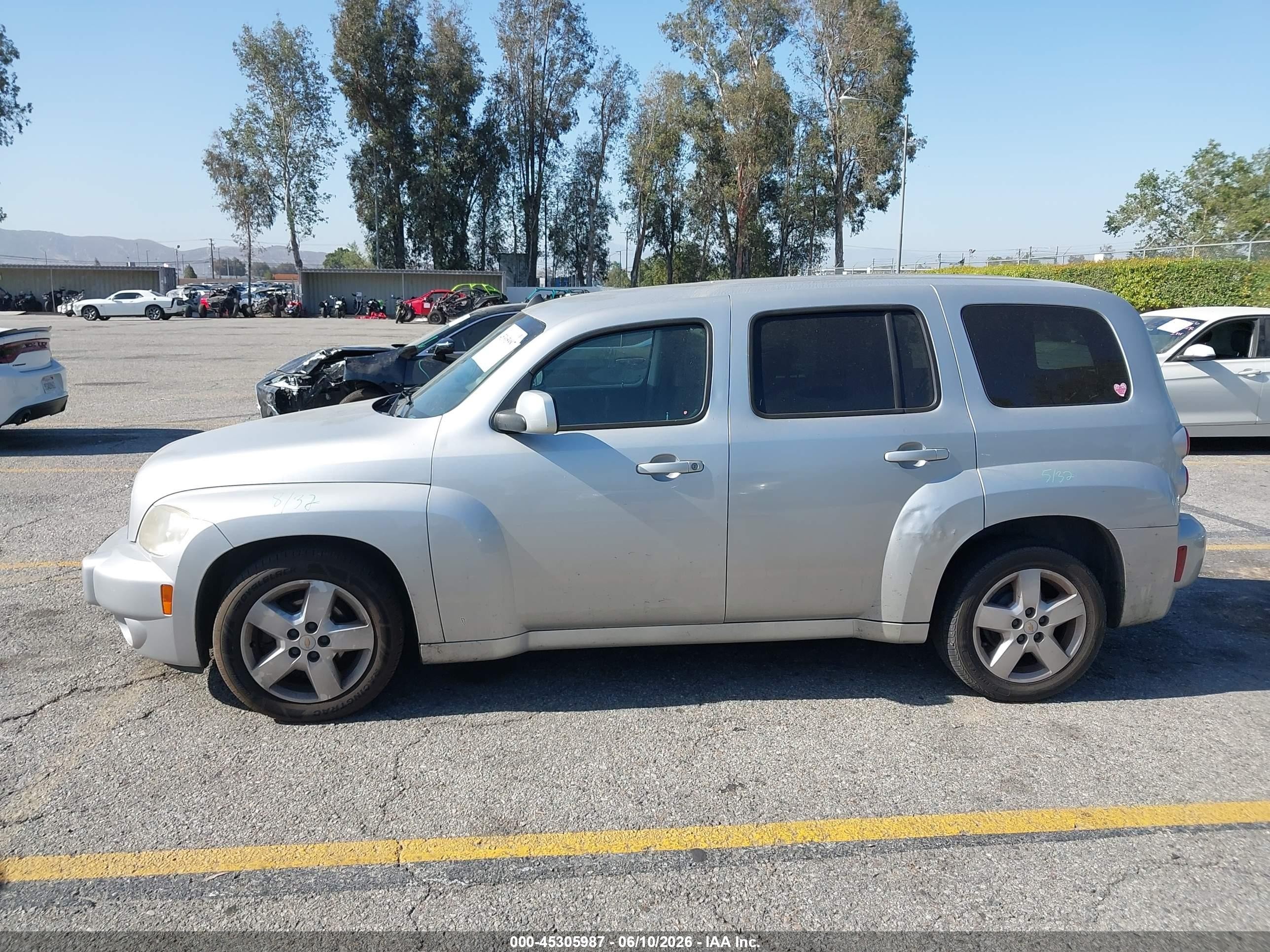 2011 Chevrolet Hhr Lt Silver vin: 3GNBABFW9BS511805