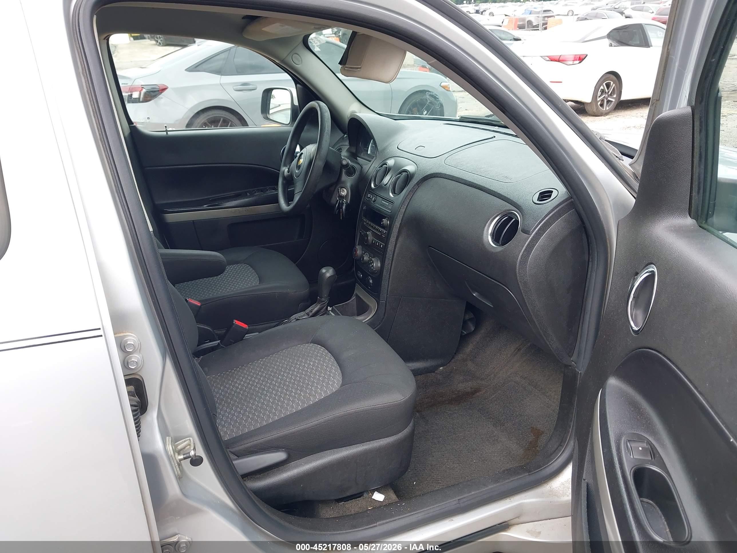 2011 Chevrolet Hhr Lt Silver vin: 3GNBABFW9BS530290