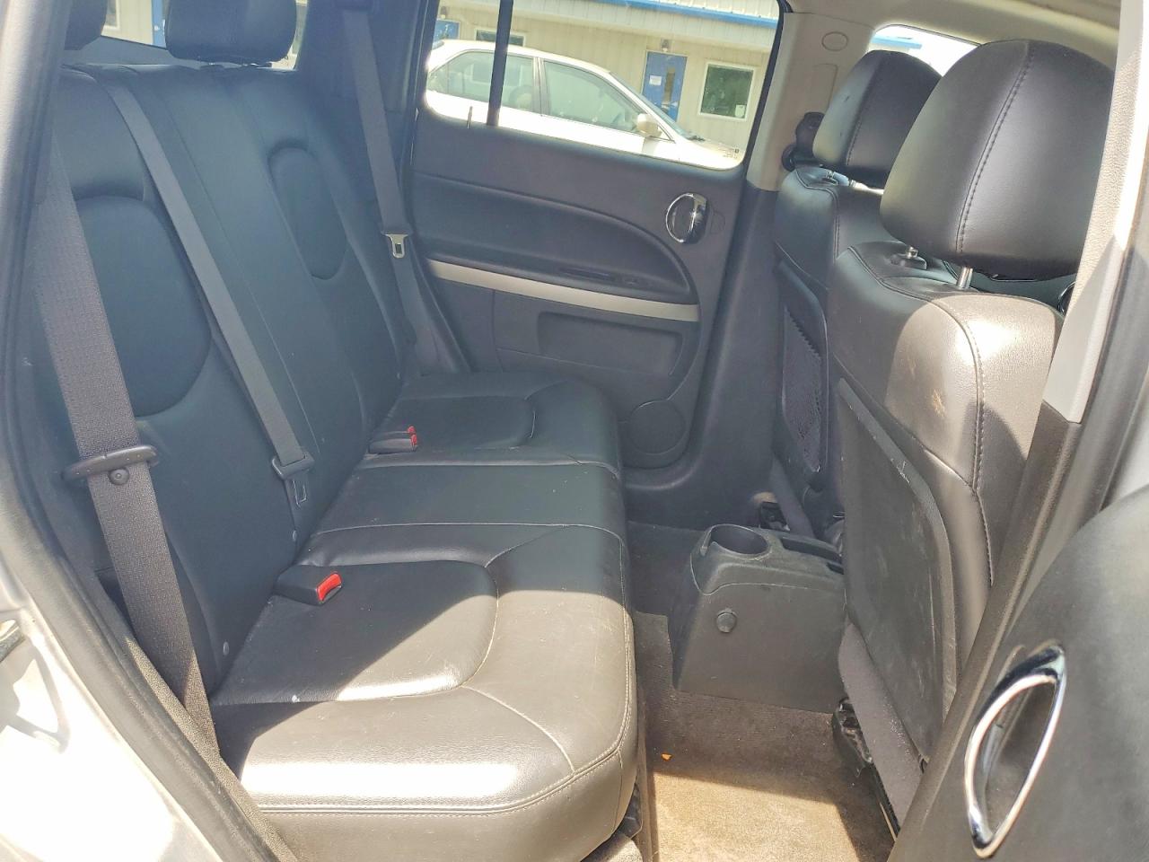 2011 Chevrolet Hhr Lt Silver vin: 3GNBABFW9BS592532