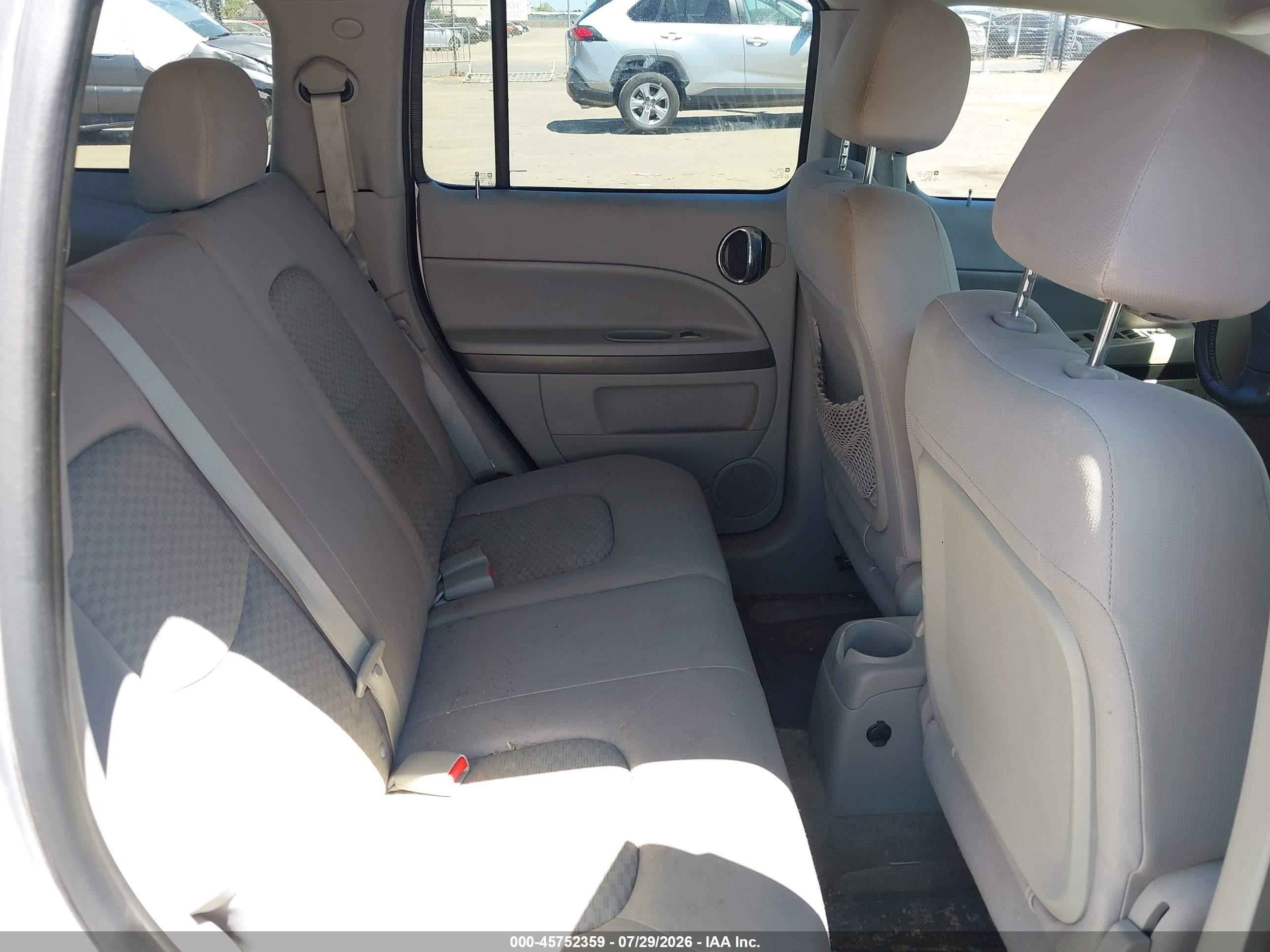 2010 Chevrolet Hhr Lt Silver vin: 3GNBACDV6AS593006