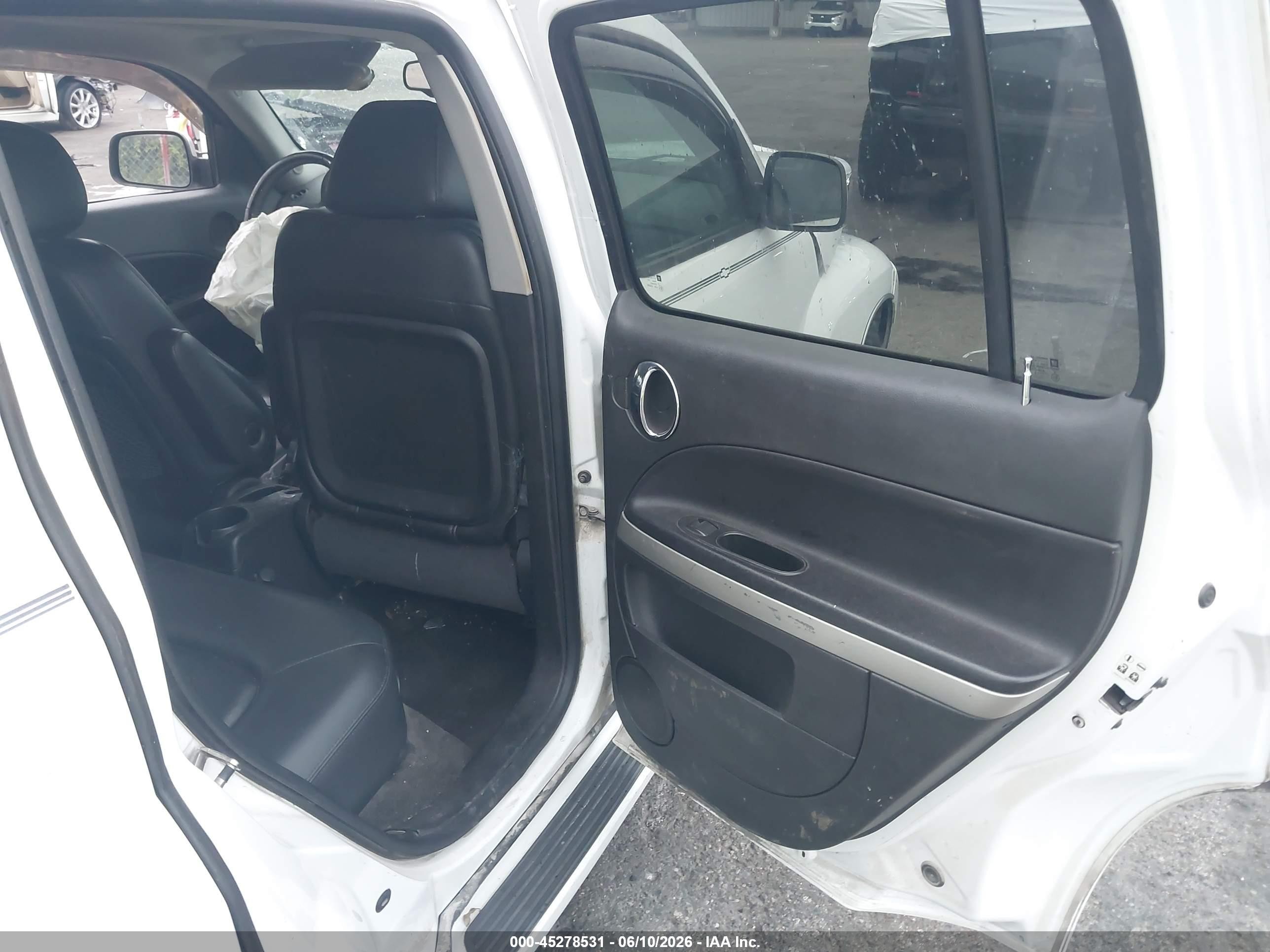 2011 Chevrolet Hhr Lt White vin: 3GNBACFU4BS657159