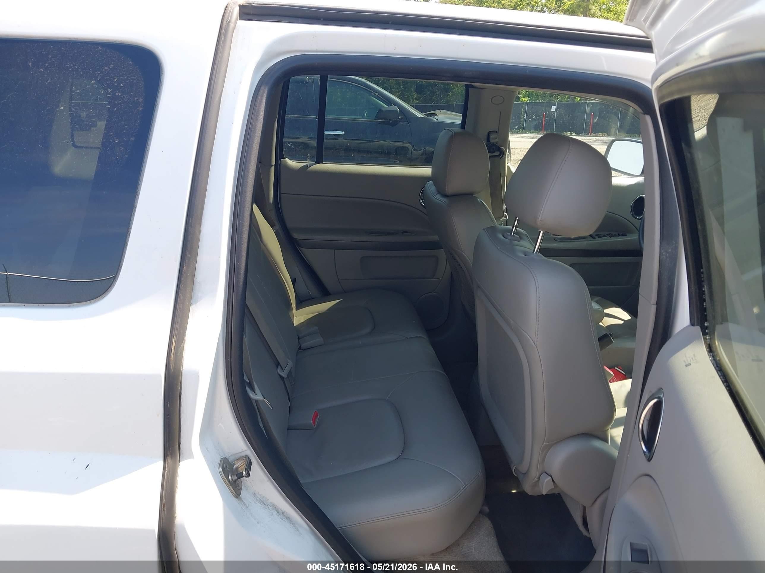 2011 Chevrolet Hhr Lt White vin: 3GNBACFU5BS601957