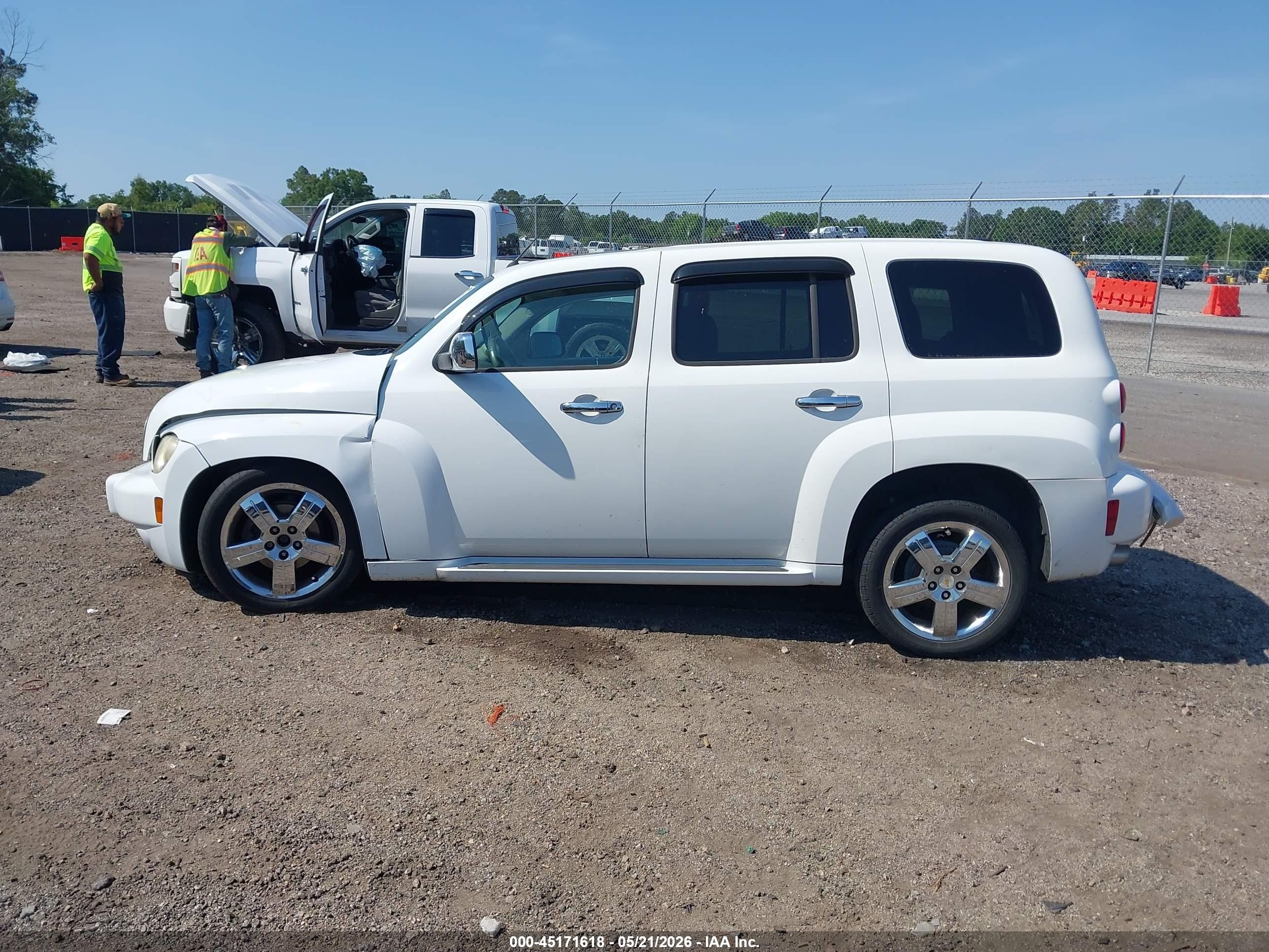 2011 Chevrolet Hhr Lt White vin: 3GNBACFU5BS601957