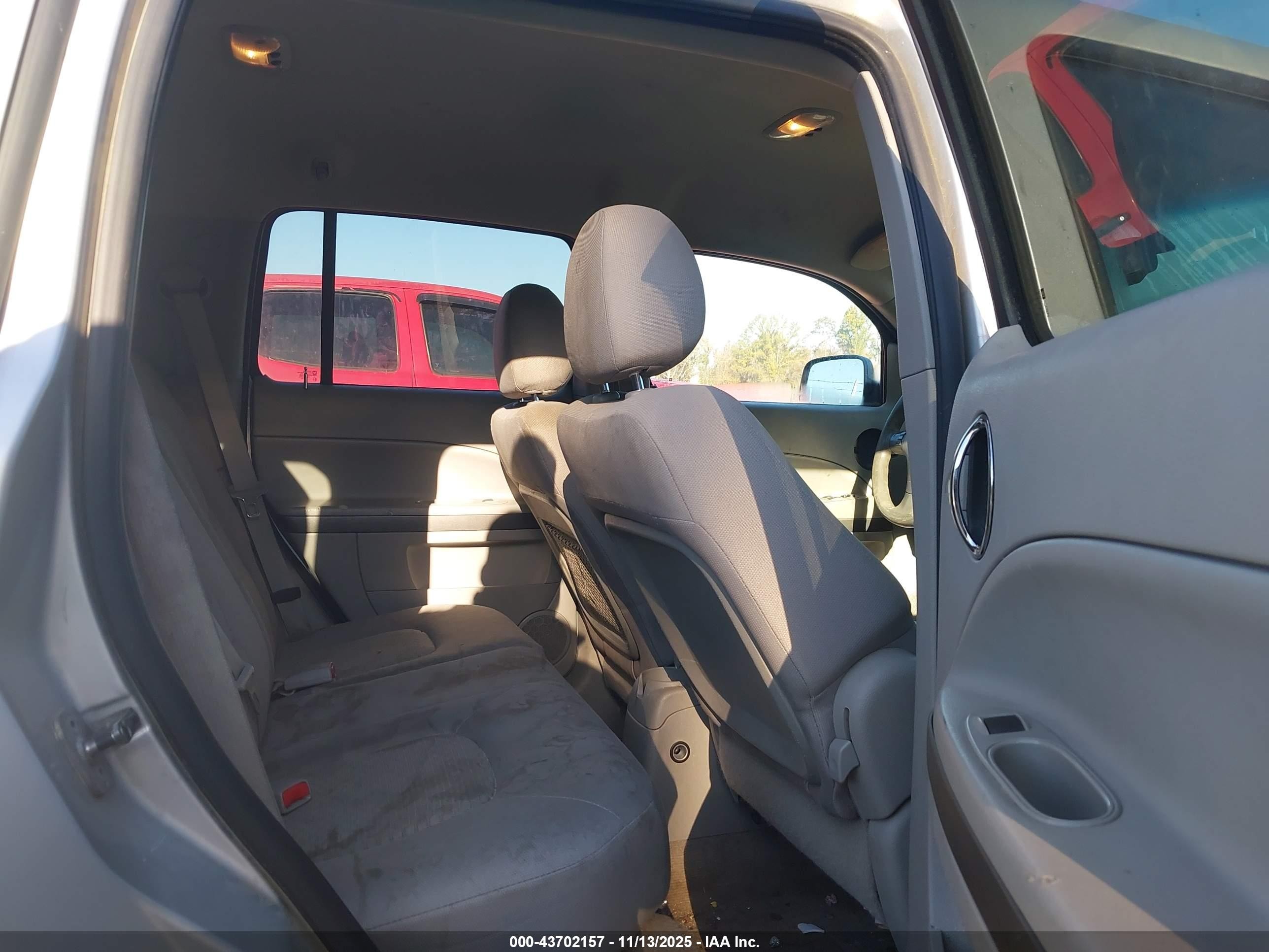 2009 Chevrolet Hhr Ls Серебряный vin: 3GNCA13B29S598263