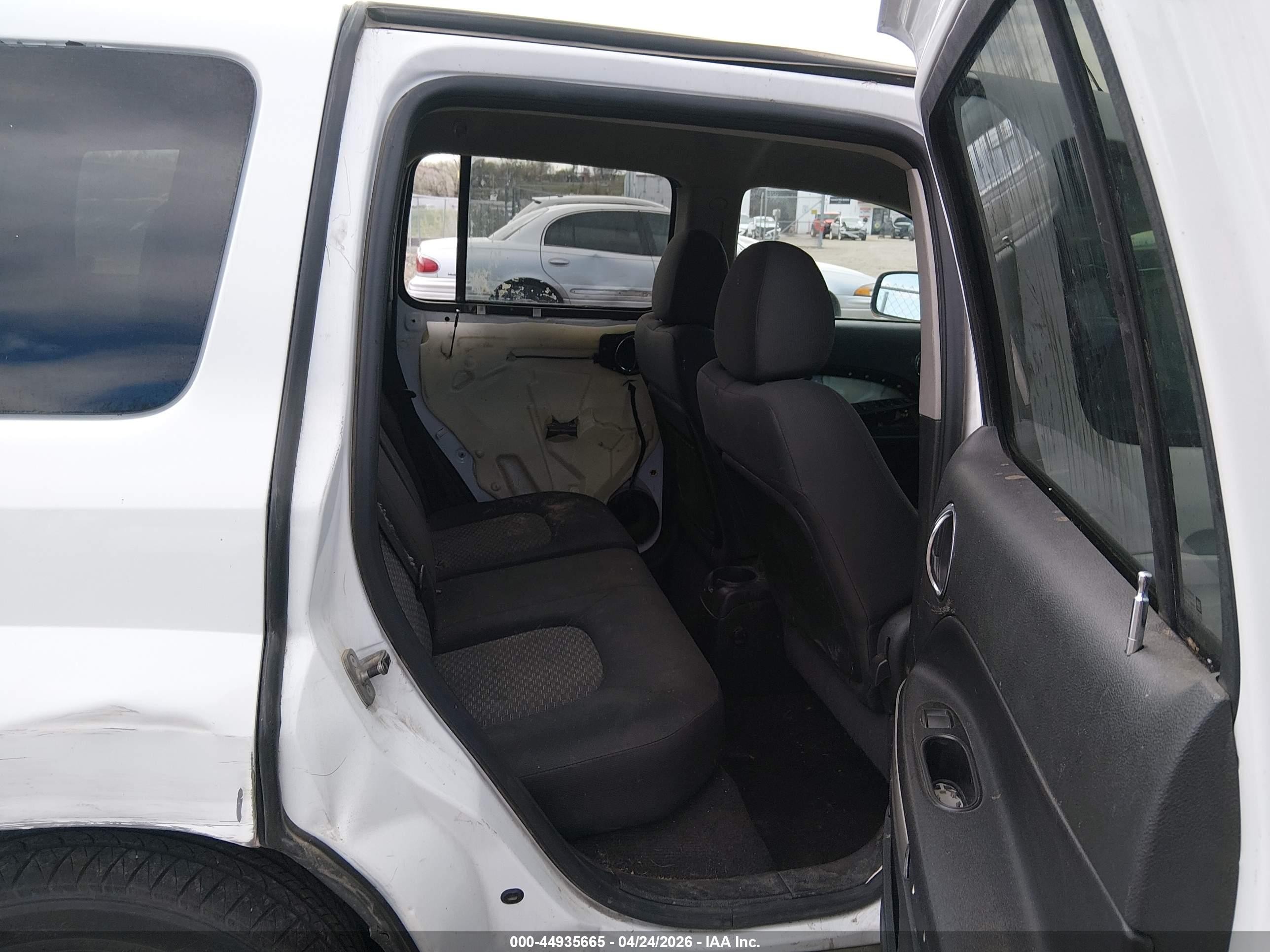 2009 Chevrolet Hhr Ls Белый vin: 3GNCA13B69S598699
