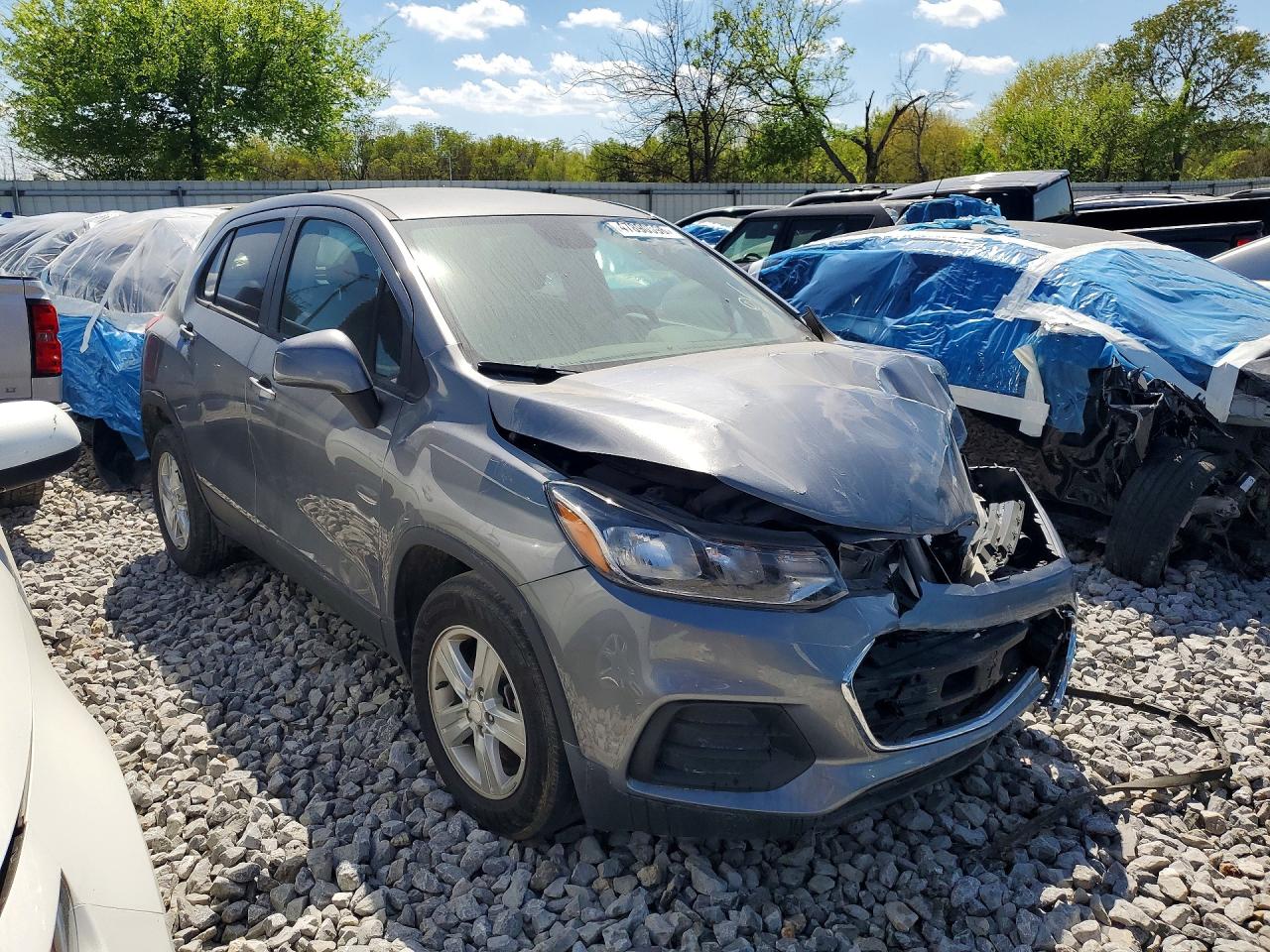 2020 Chevrolet Trax Ls Gray vin: 3GNCJKSB1LL288517
