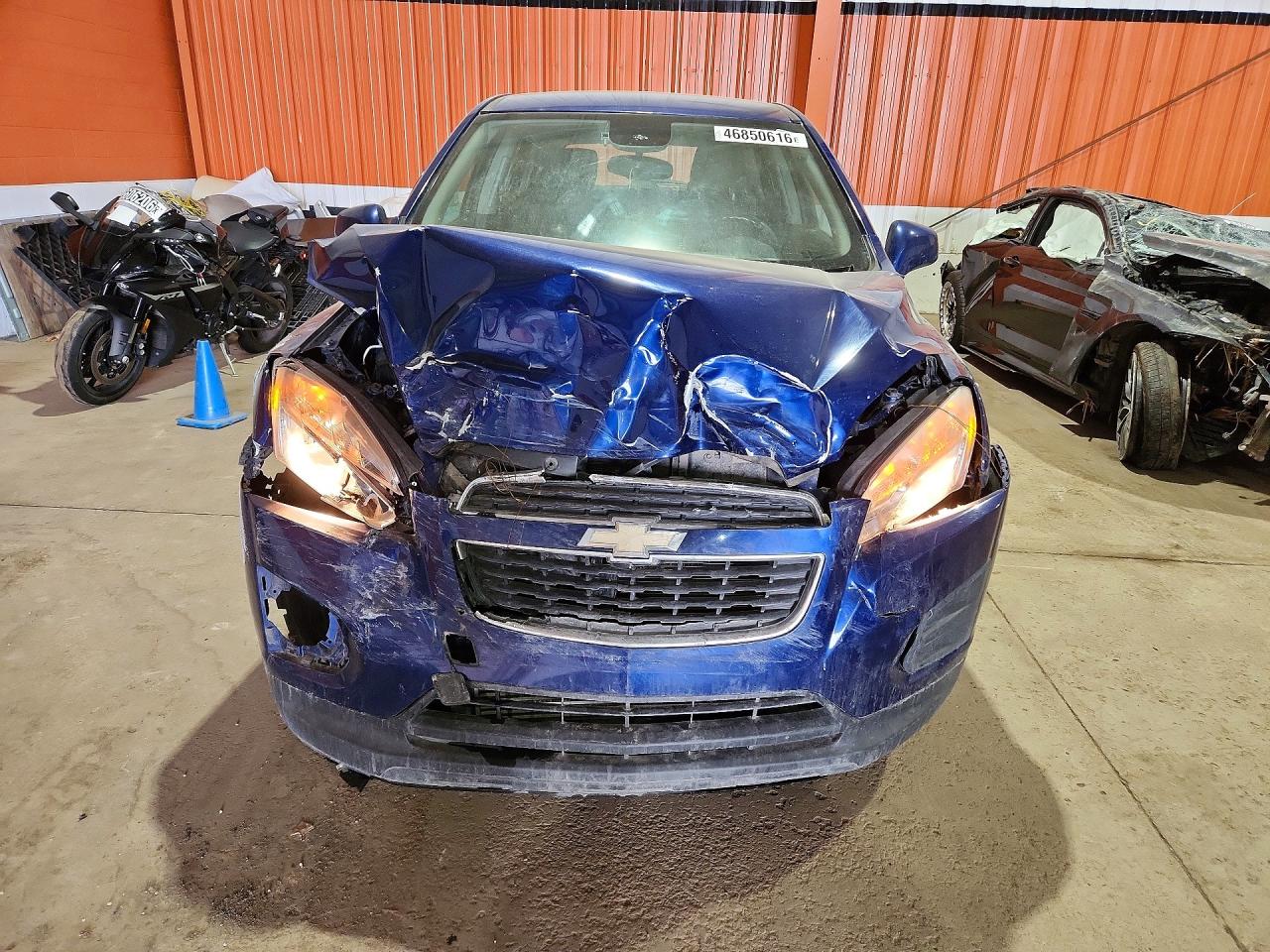 2013 Chevrolet Trax Ls Blue vin: 3GNCJKSB2DL192039