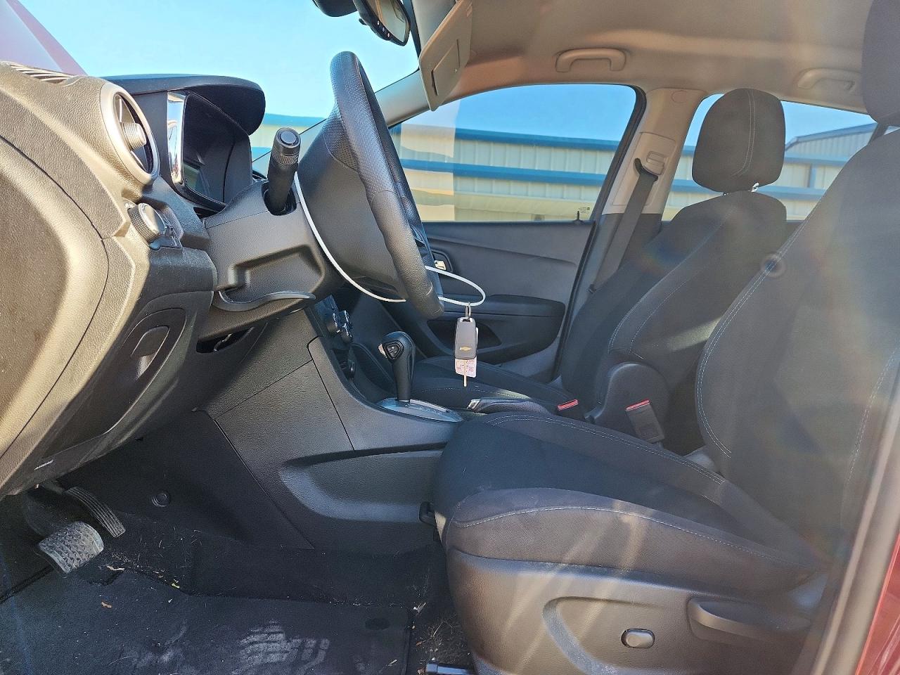 2016 Chevrolet Trax Ls Red vin: 3GNCJKSB2GL249120