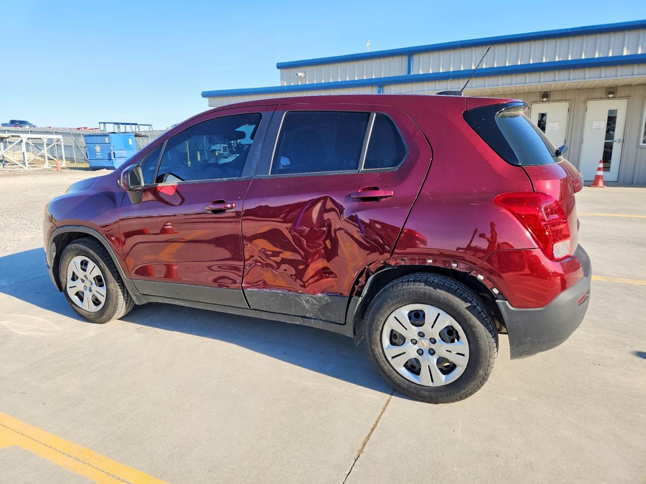 2016 Chevrolet Trax Ls Red vin: 3GNCJKSB2GL249120