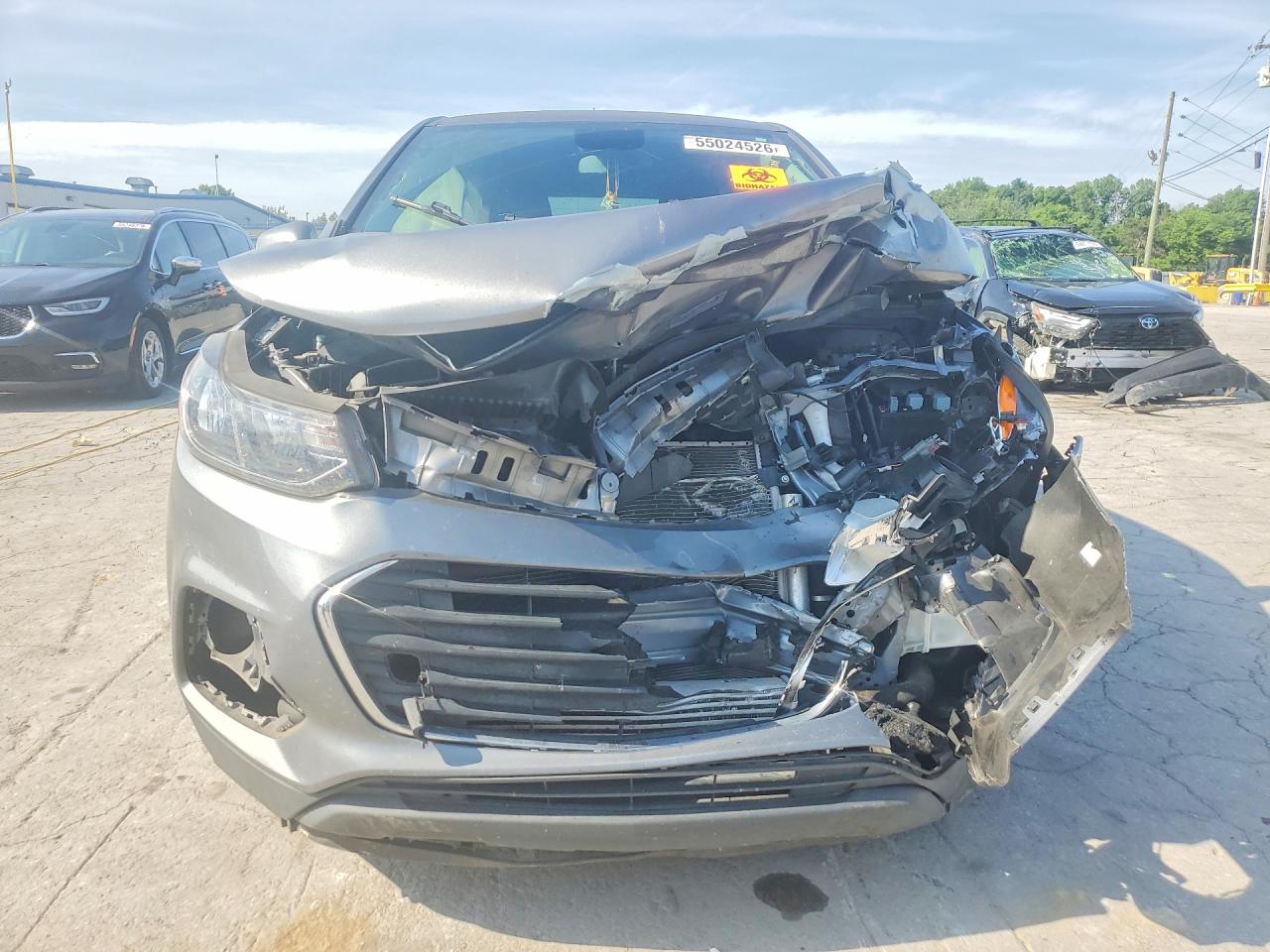 2020 Chevrolet Trax Ls Gray vin: 3GNCJKSB2LL325882