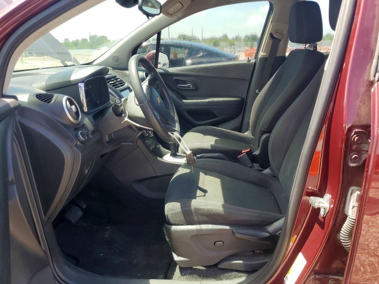 2016 Chevrolet Trax Ls Burgundy vin: 3GNCJKSB3GL238367