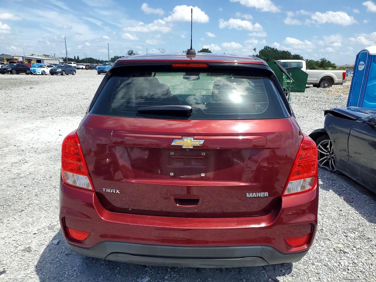 2017 Chevrolet Trax Ls Red vin: 3GNCJKSB3HL224440