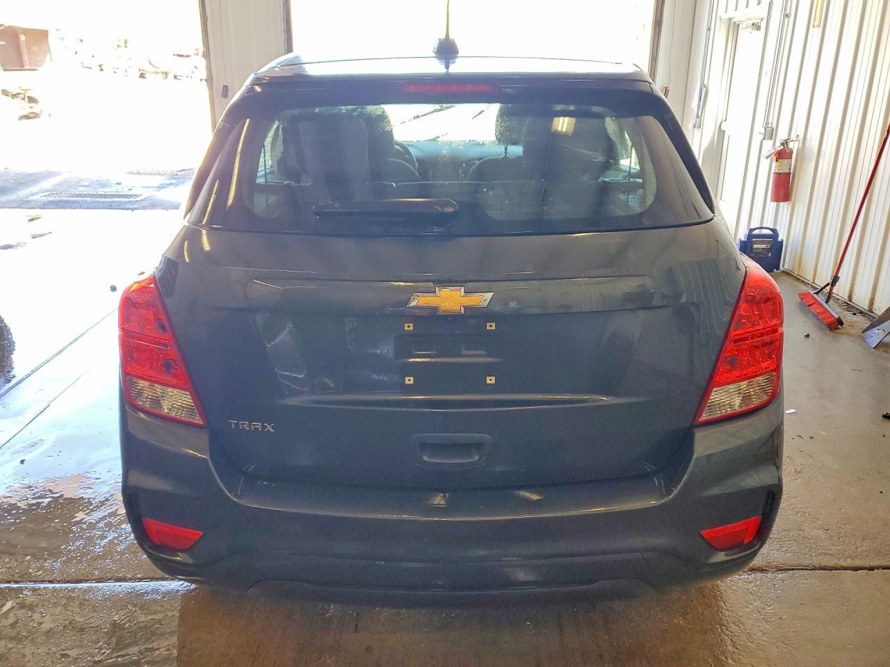 2019 Chevrolet Trax Ls Gray vin: 3GNCJKSB4KL258118