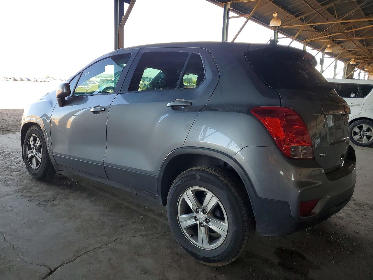 2020 Chevrolet Trax Ls Серый vin: 3GNCJKSB5LL215585