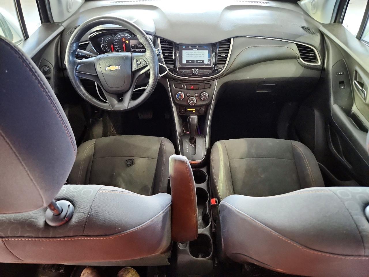 2017 Chevrolet Trax Ls Silver vin: 3GNCJKSB6HL218941