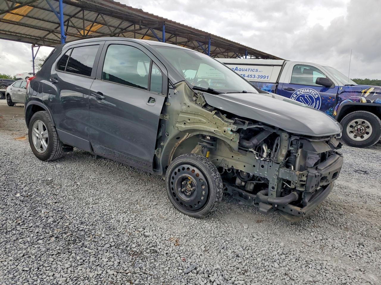 2020 Chevrolet Trax Ls Gray vin: 3GNCJKSB6LL166123