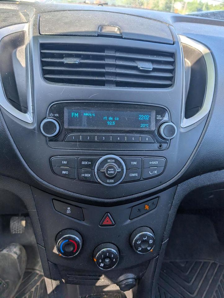 2015 Chevrolet Trax Ls Charcoal vin: 3GNCJKSB8FL173000