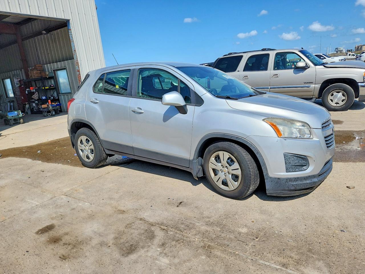 2015 Chevrolet Trax Ls Silver vin: 3GNCJKSB8FL242980
