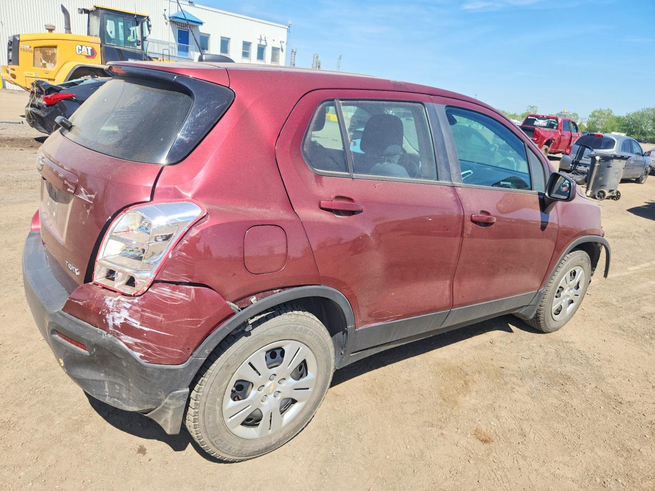 2015 Chevrolet Trax Ls Burgundy vin: 3GNCJKSBXFL150897