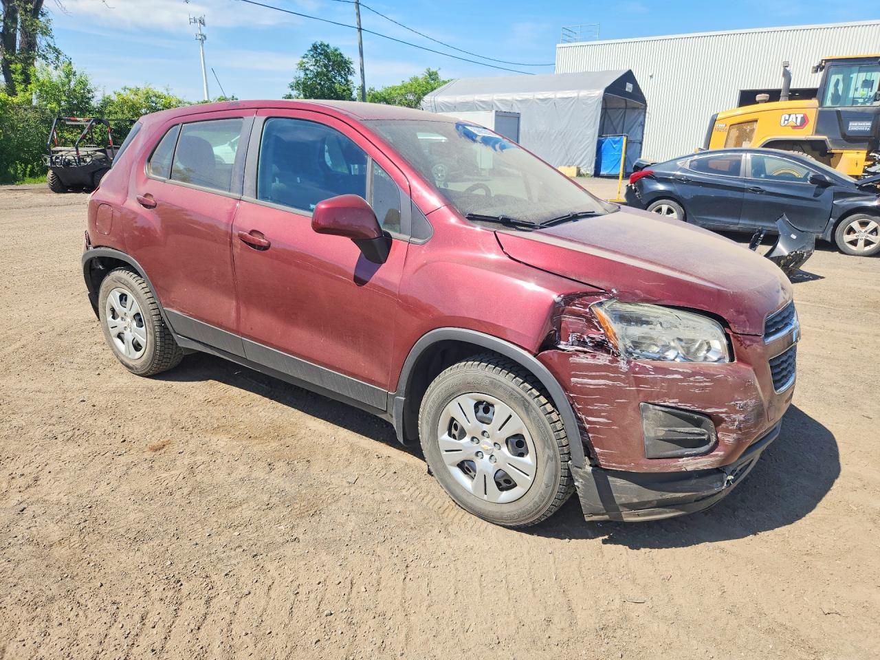 2015 Chevrolet Trax Ls Burgundy vin: 3GNCJKSBXFL150897