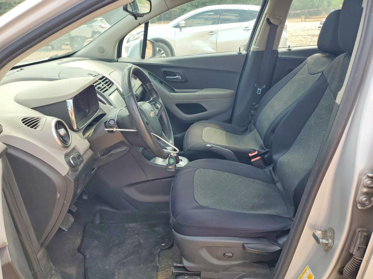 2015 Chevrolet Trax Silver vin: 3GNCJKSBXFL255598