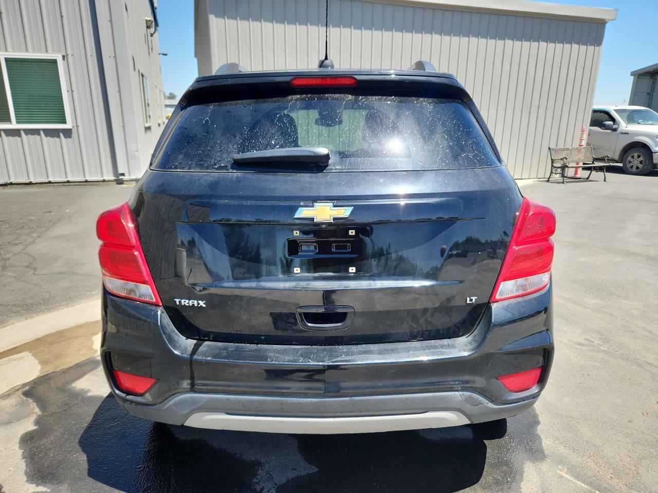 2019 Chevrolet Trax 1lt Black vin: 3GNCJLSB0KL371313 Damage: Rear Bumper, Dent(S) W/ Paint Dmg, 1/2 To 1 Inch