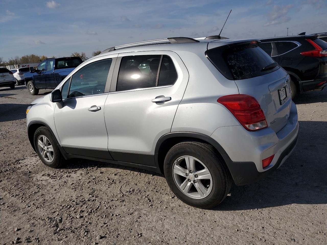 2020 Chevrolet Trax 1lt Silver vin: 3GNCJLSB0LL203057