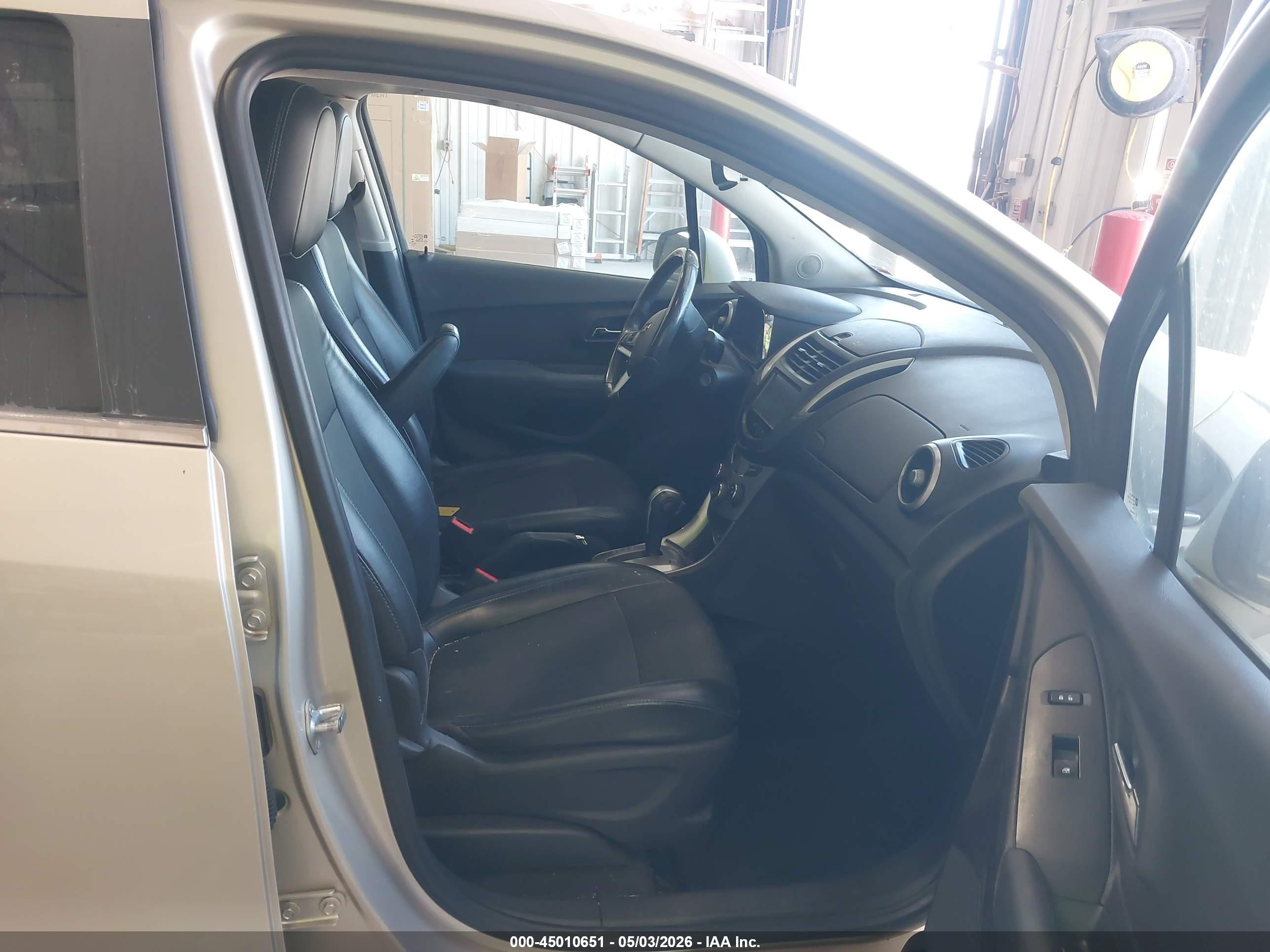 2016 Chevrolet Trax Lt Beige vin: 3GNCJLSB1GL239247