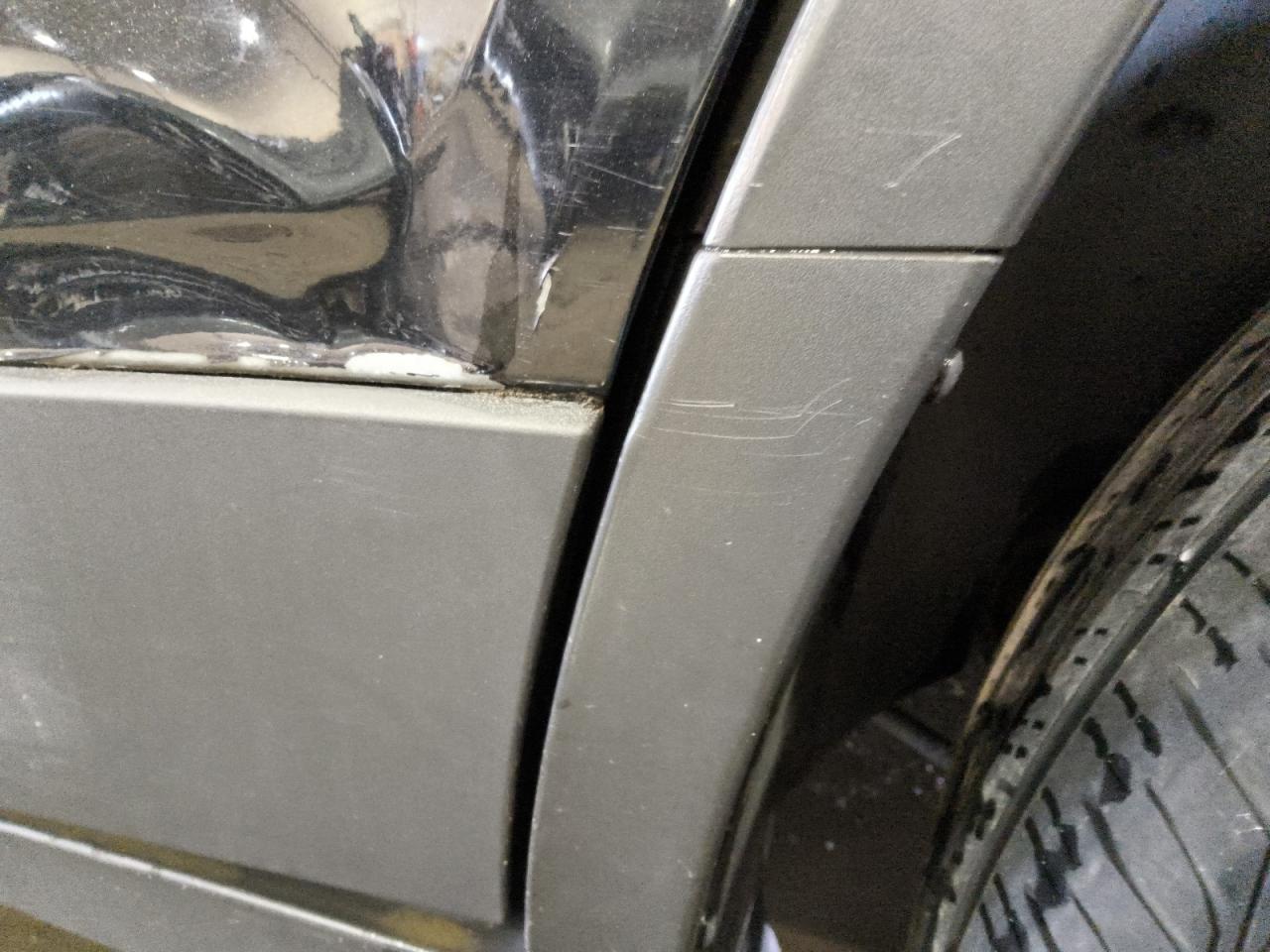 2018 Chevrolet Trax 1lt Black vin: 3GNCJLSB4JL153759 Damage: Left Qtr Molding, Heavy Scratch, 3 To 4 Inches