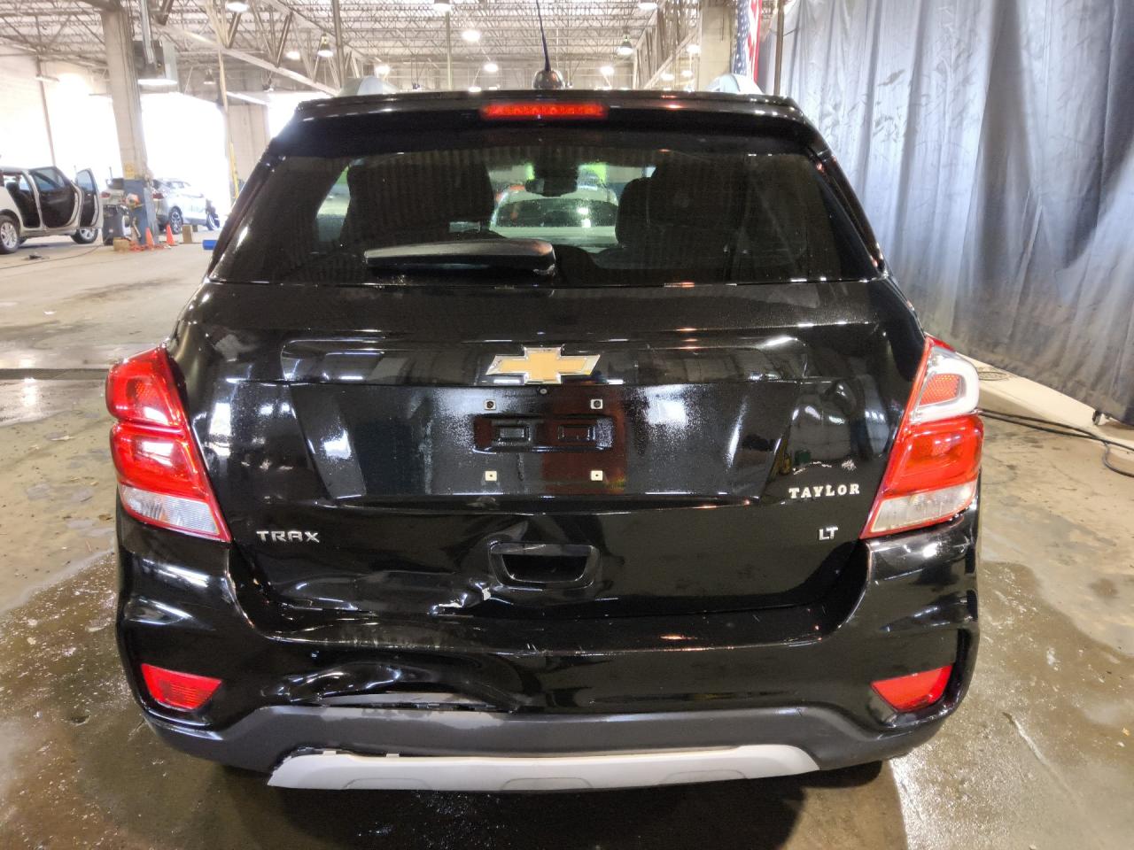 2018 Chevrolet Trax 1lt Black vin: 3GNCJLSB4JL153759 Damage: R Bumper Textured, Broken, Replacement Required