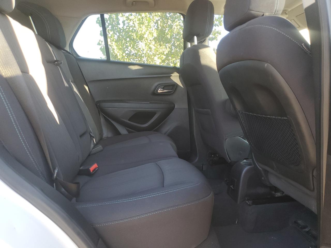 2013 Chevrolet Trax 1lt White vin: 3GNCJLSB5DL198567