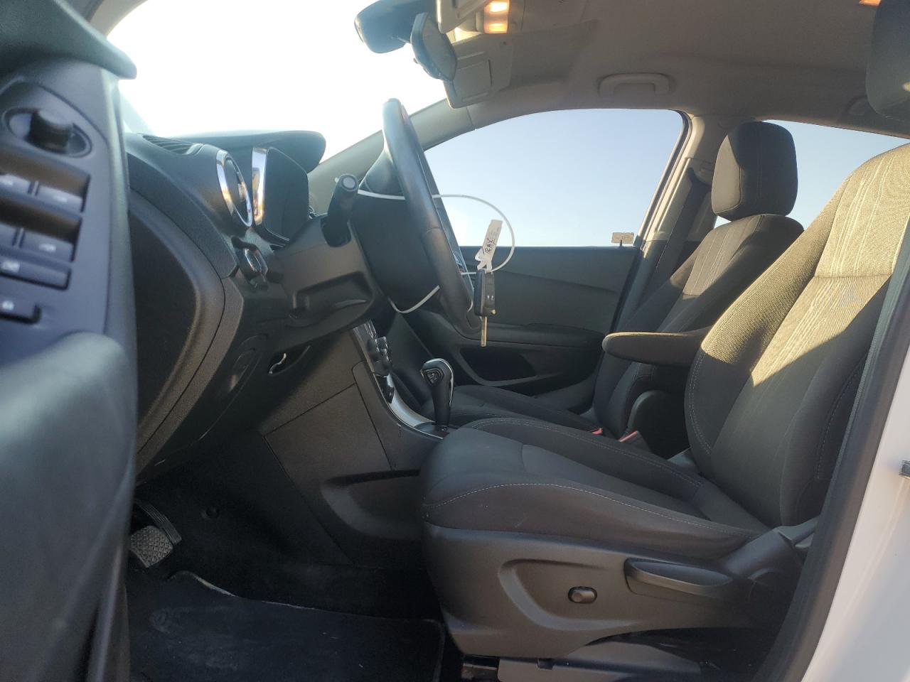 2013 Chevrolet Trax 1lt White vin: 3GNCJLSB5DL198567