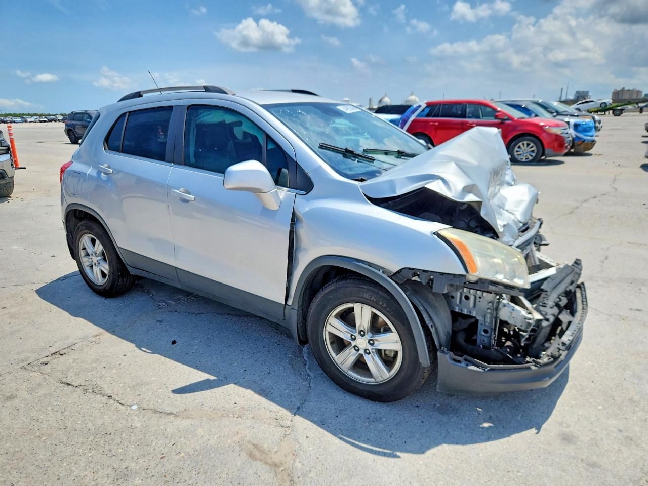 2015 Chevrolet Trax 1lt Silver vin: 3GNCJLSB7FL214030