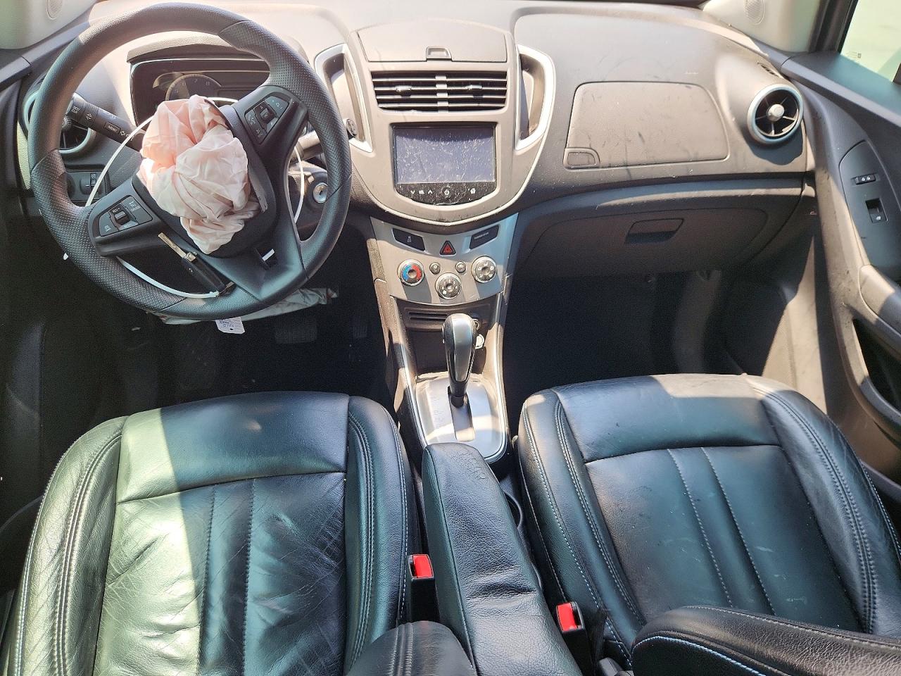 2015 Chevrolet Trax 1lt Silver vin: 3GNCJLSB7FL214030