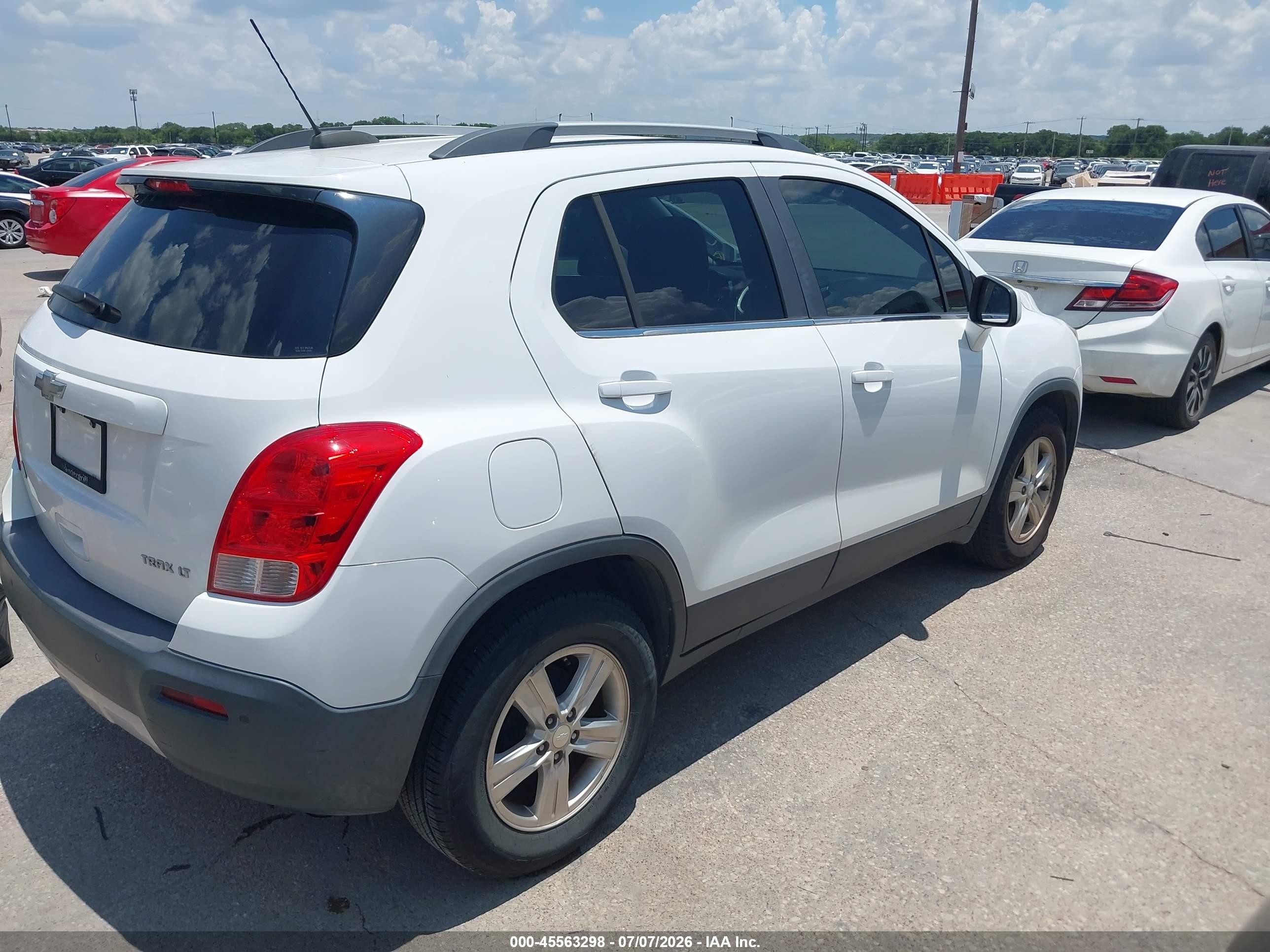 2015 Chevrolet Trax Lt White vin: 3GNCJLSB7FL232432