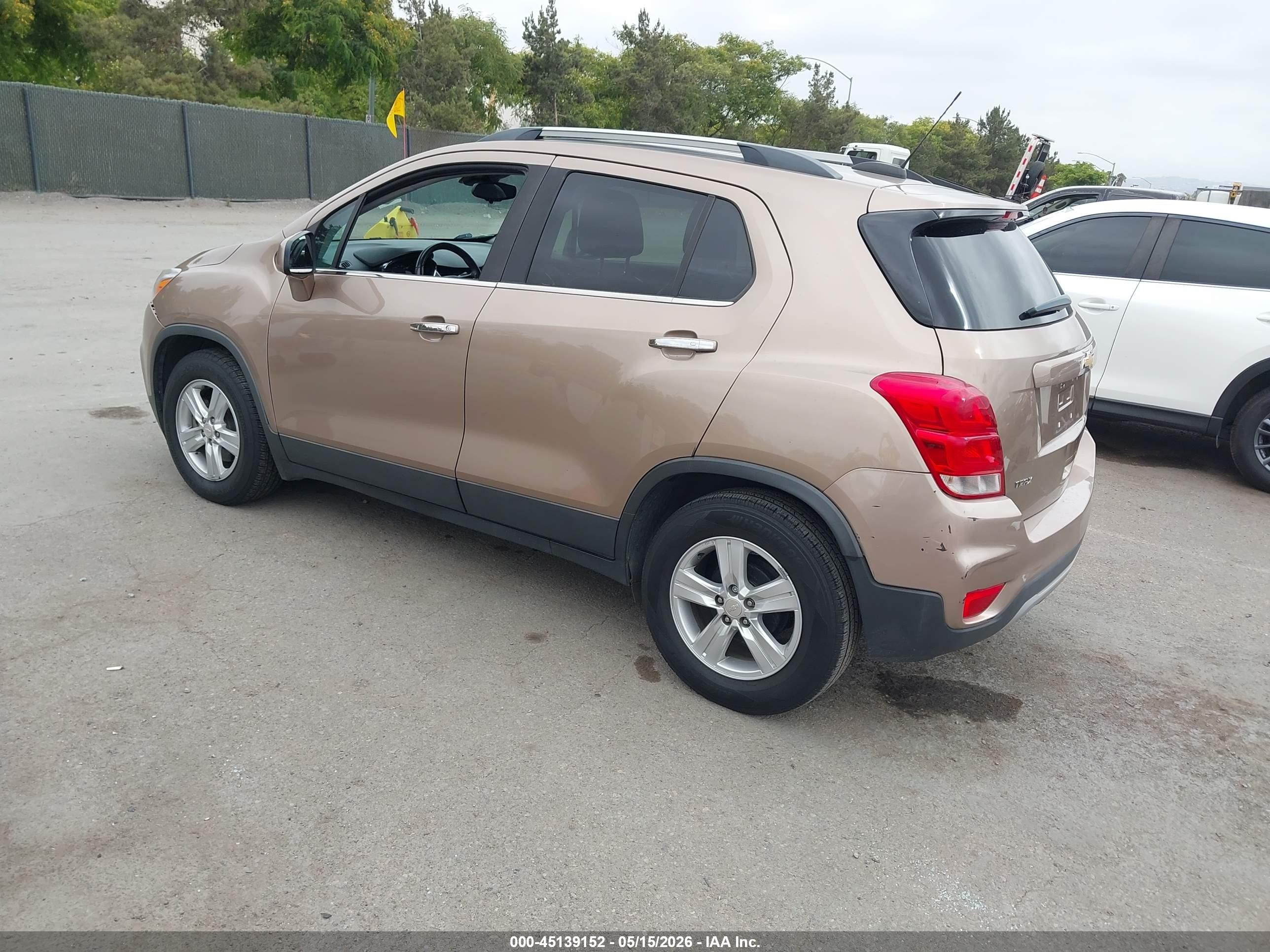 2018 Chevrolet Trax Lt Коричневый vin: 3GNCJLSB7JL310782