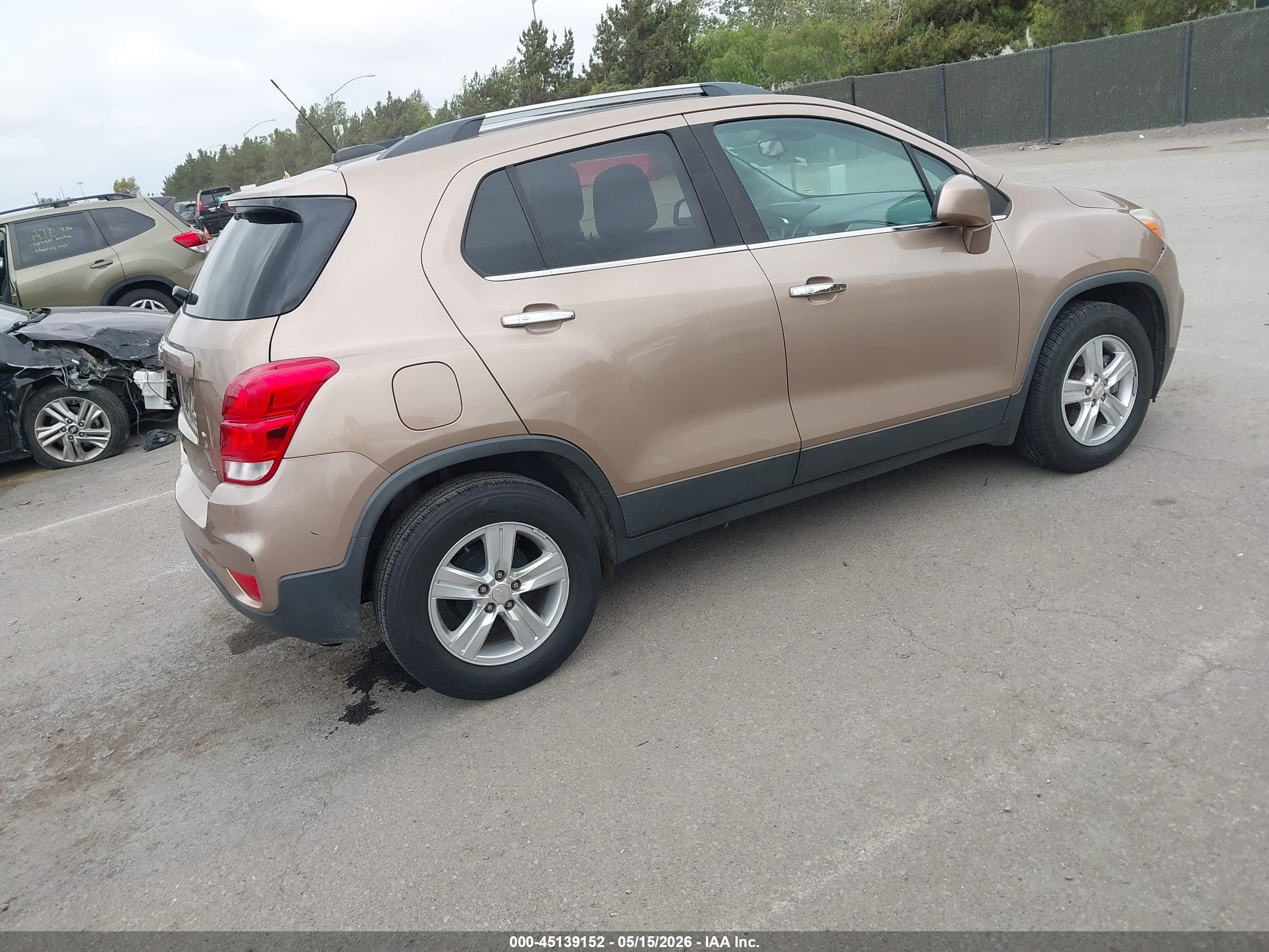 2018 Chevrolet Trax Lt Коричневый vin: 3GNCJLSB7JL310782