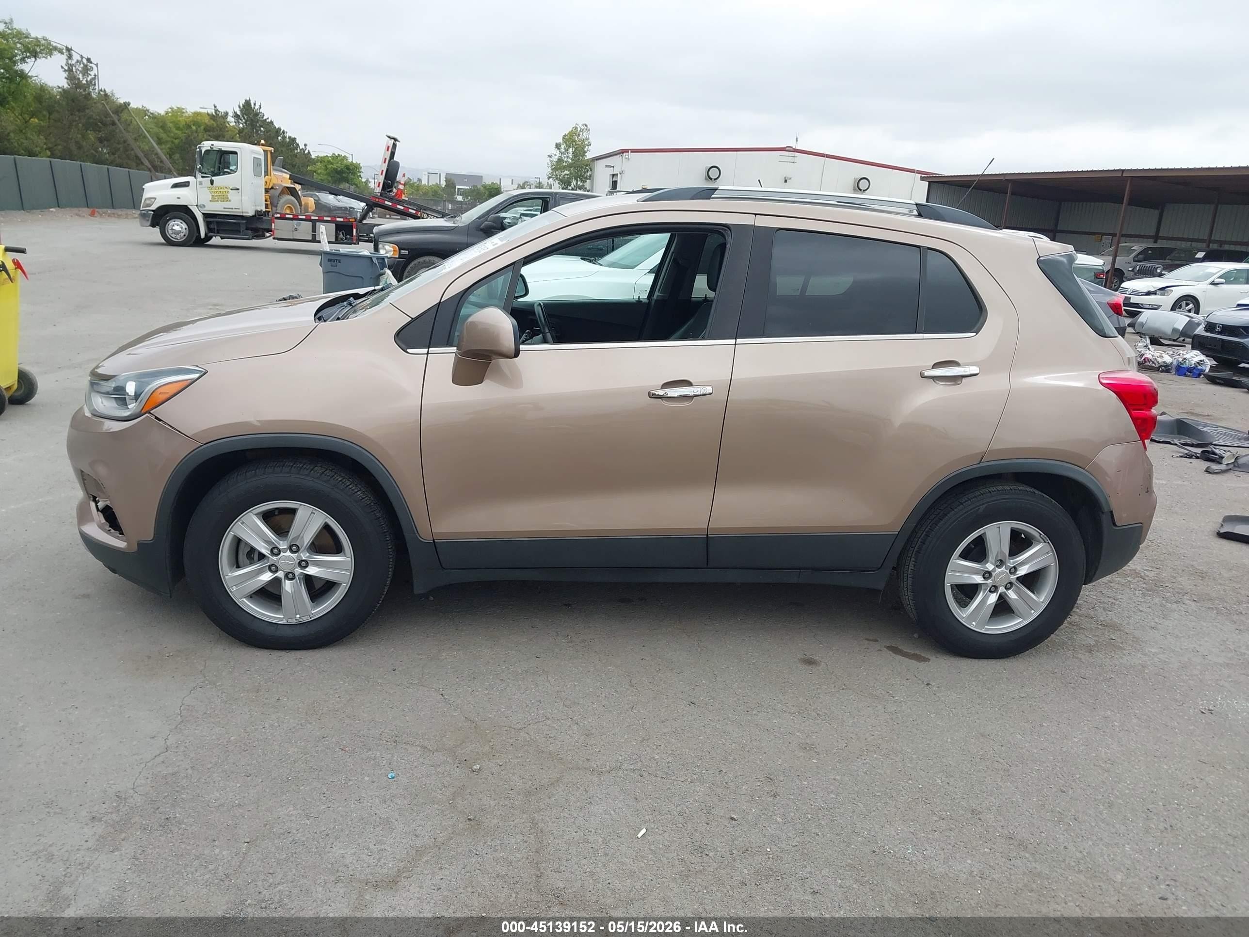 2018 Chevrolet Trax Lt Коричневый vin: 3GNCJLSB7JL310782